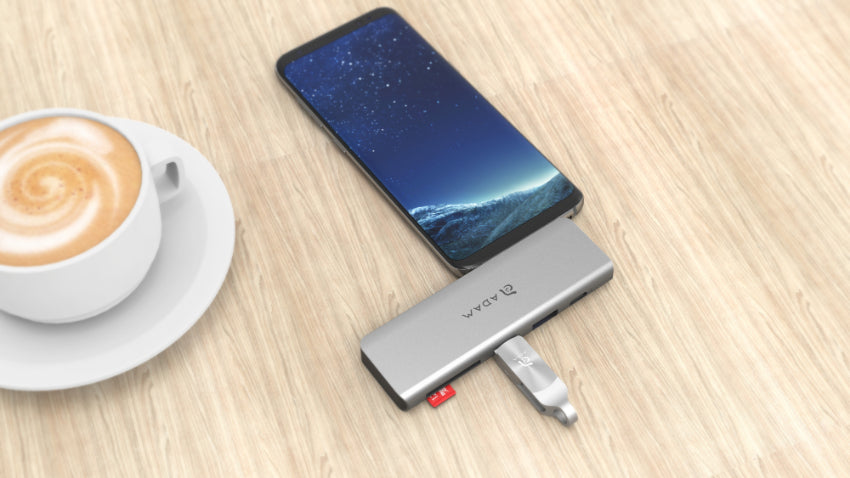 CASA Hub 5E USB-C 5-in-1 Card Reader Hub