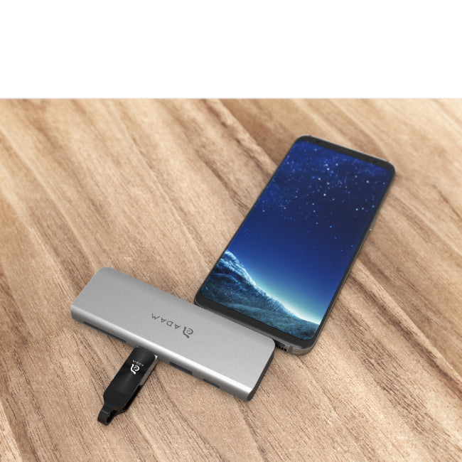 CASA Hub 5E USB-C 5-in-1 Card Reader Hub