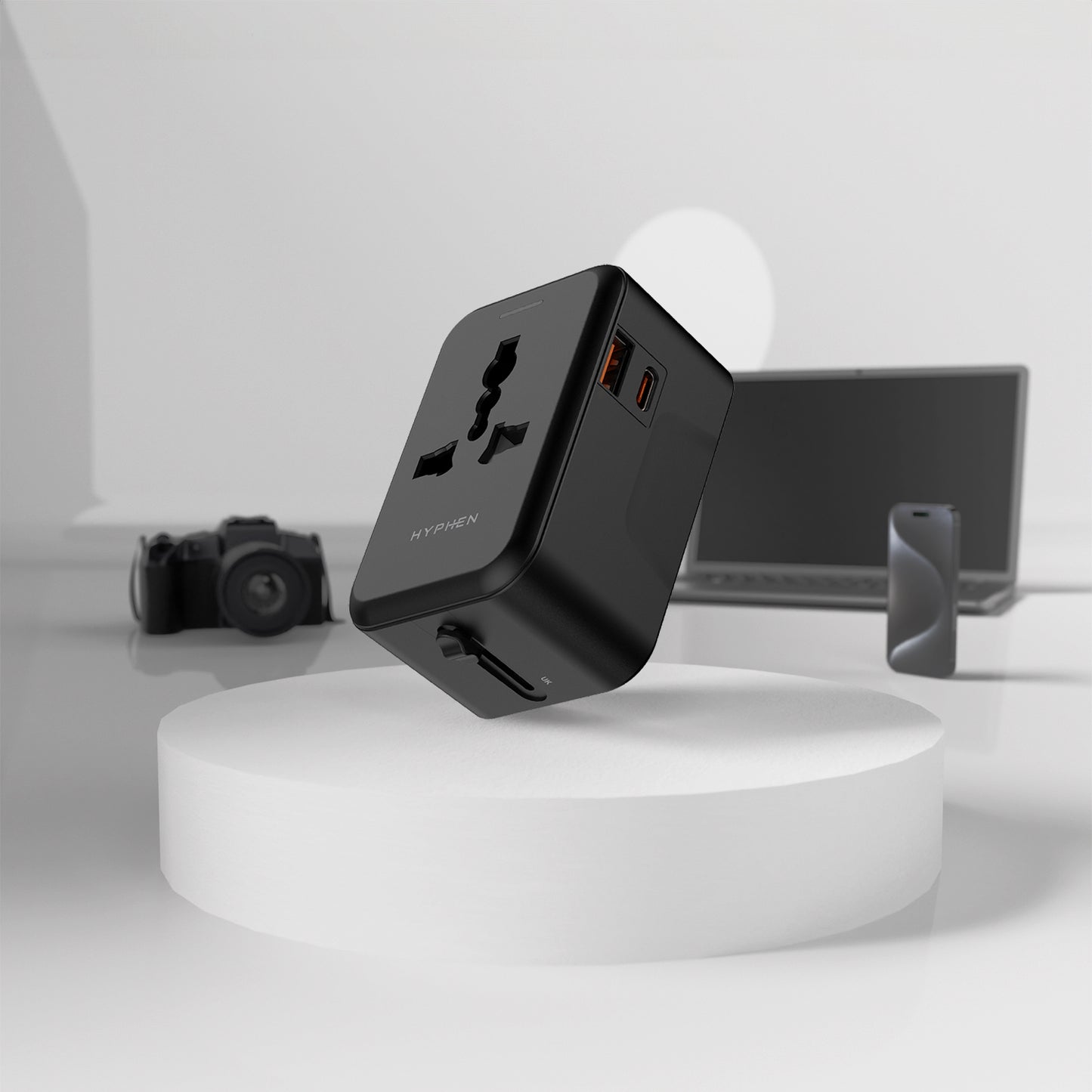 CHARGE POINT Universal Travel Adaptor