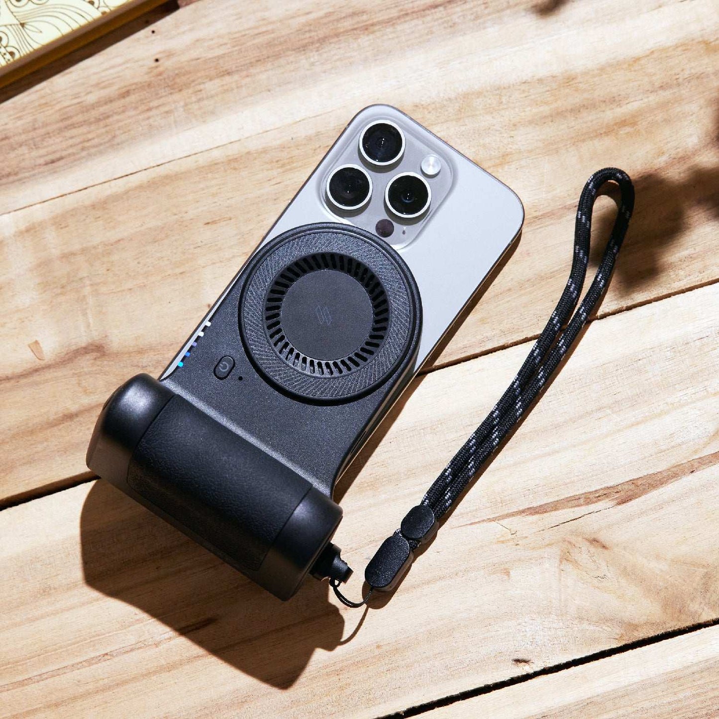 SELFIE SHOT Magnetic Hand Grip with Power Bank | 5000 mAh