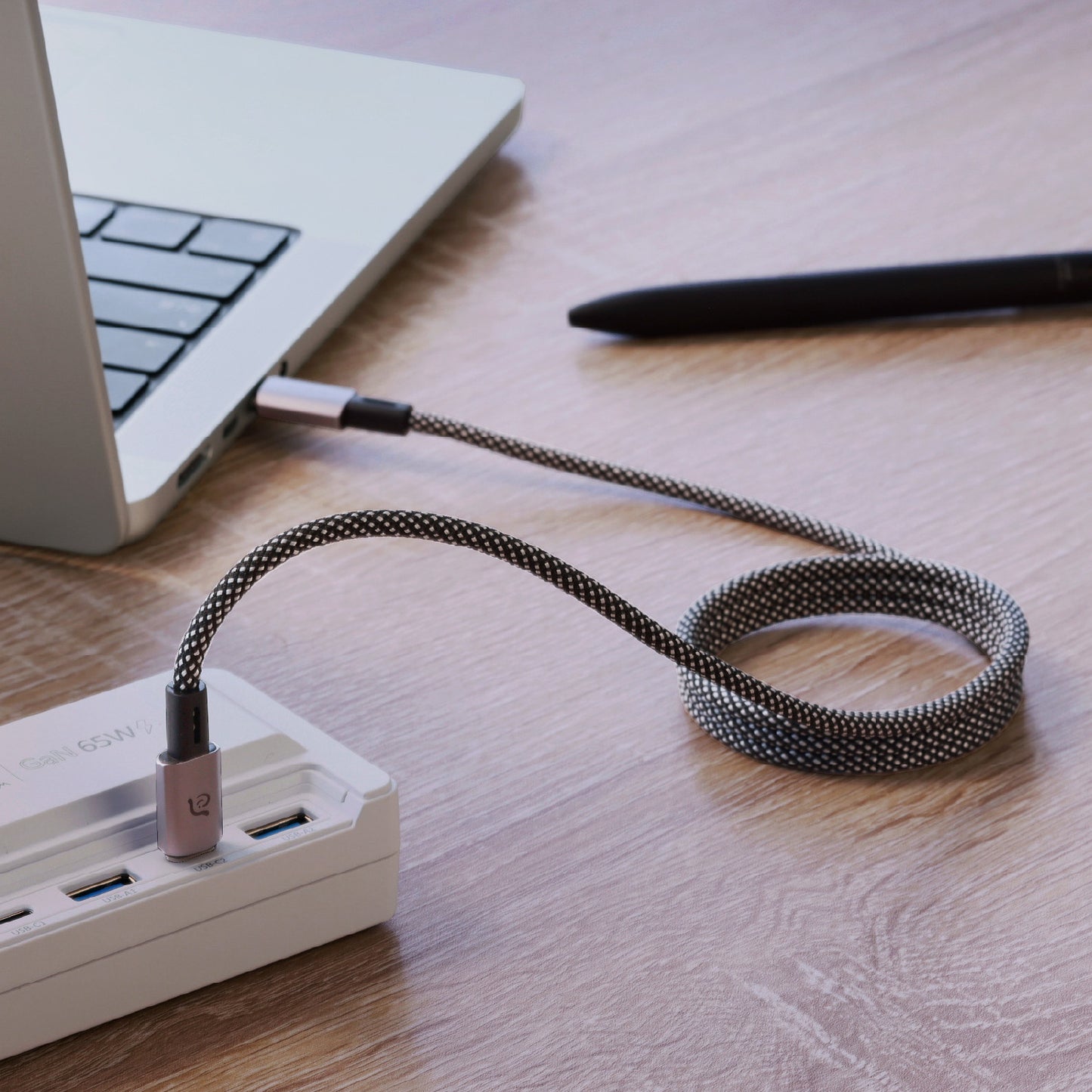 CASA MS100 - USB-C to USB-C Magnetic Charging Cable | 60W