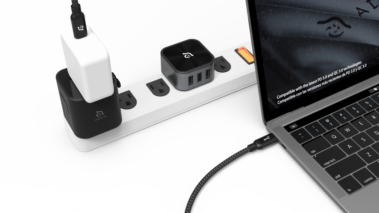 OMNIA T3 Travel Adapter