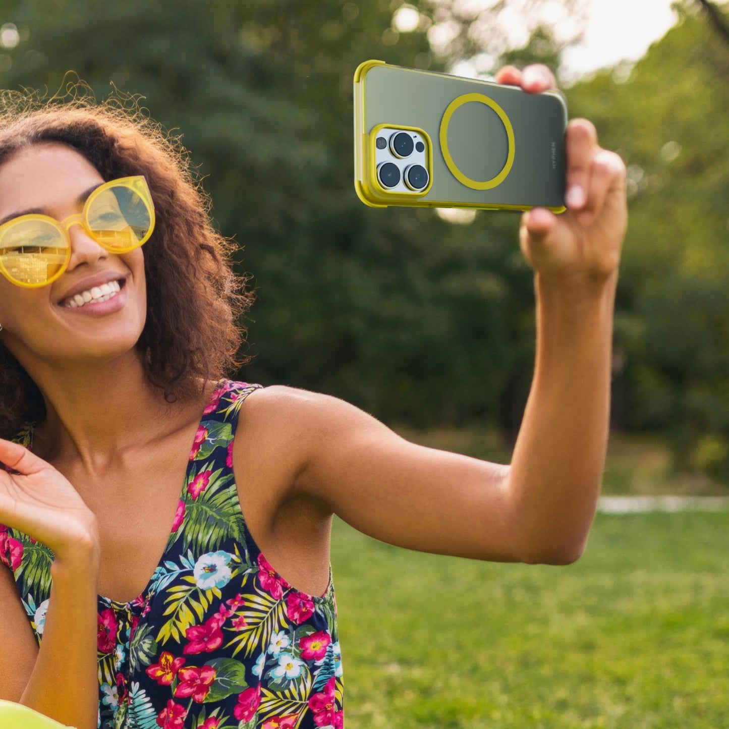 HUES Bumper Case