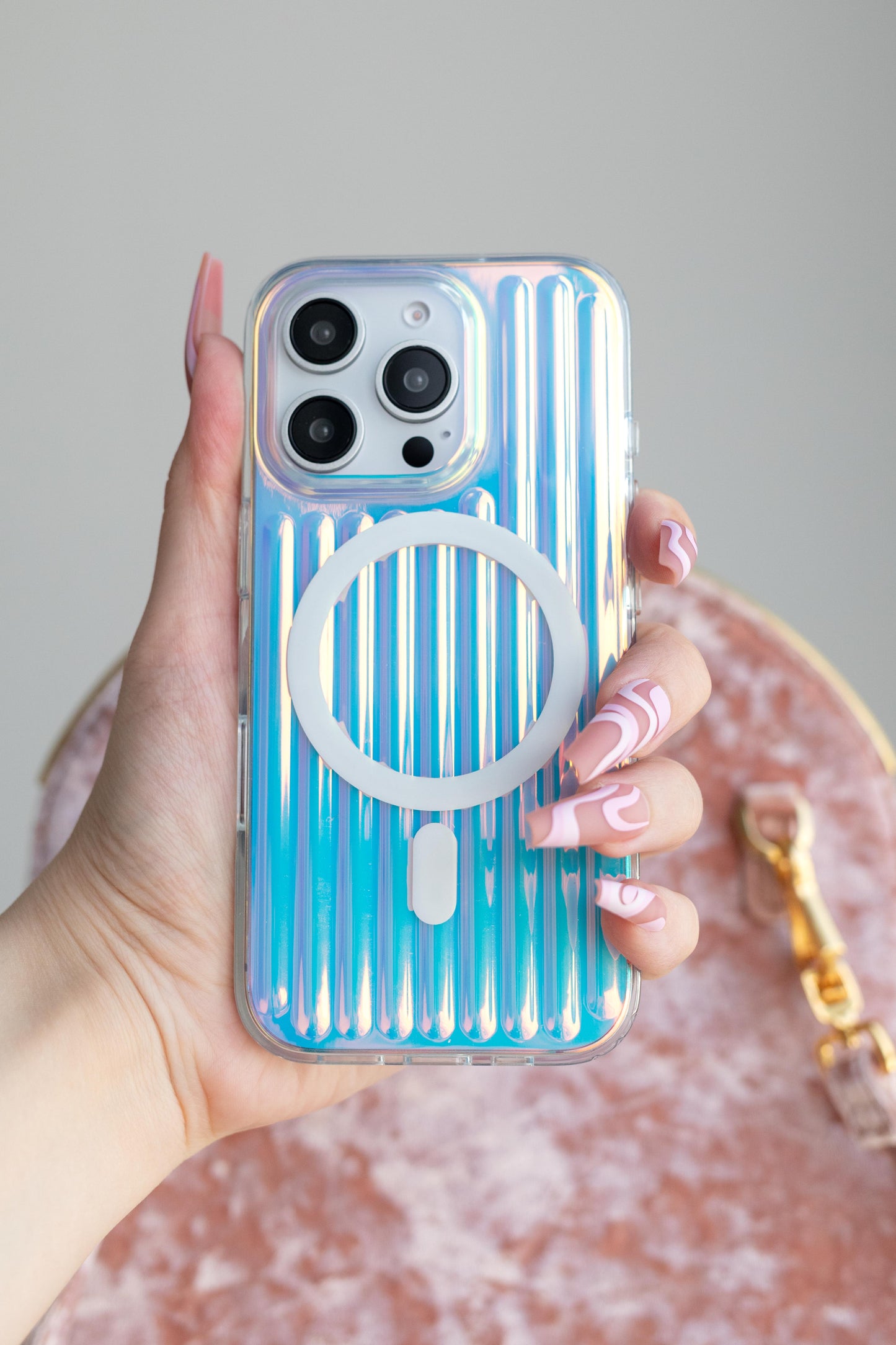 IRIS Float Luminous Case
