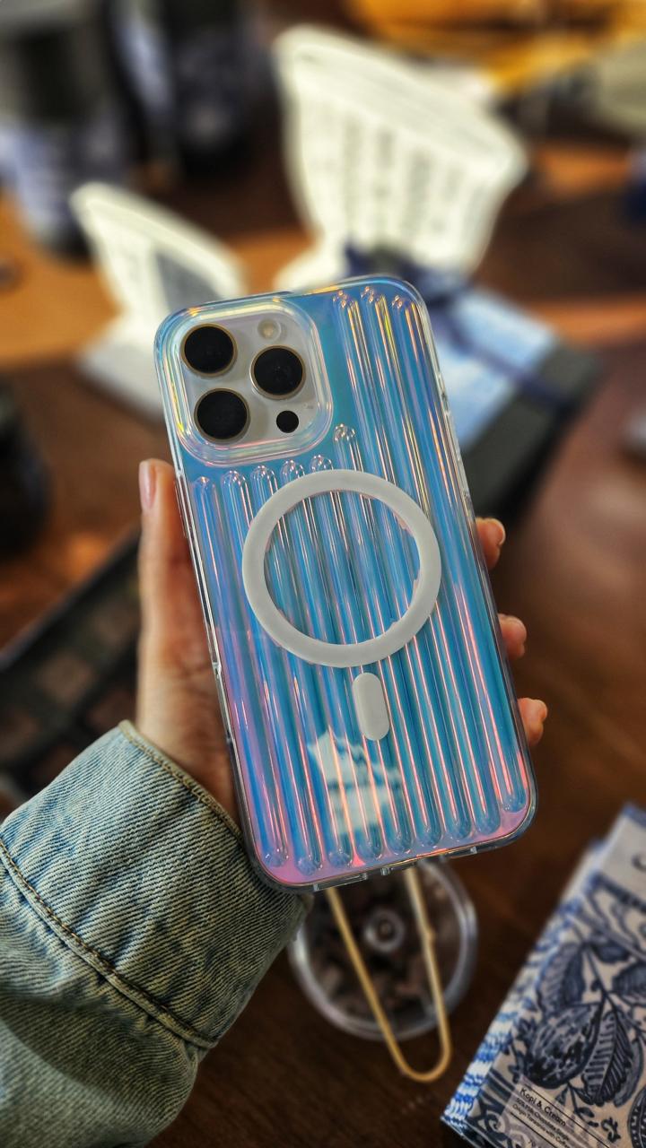 IRIS Float Luminous Case