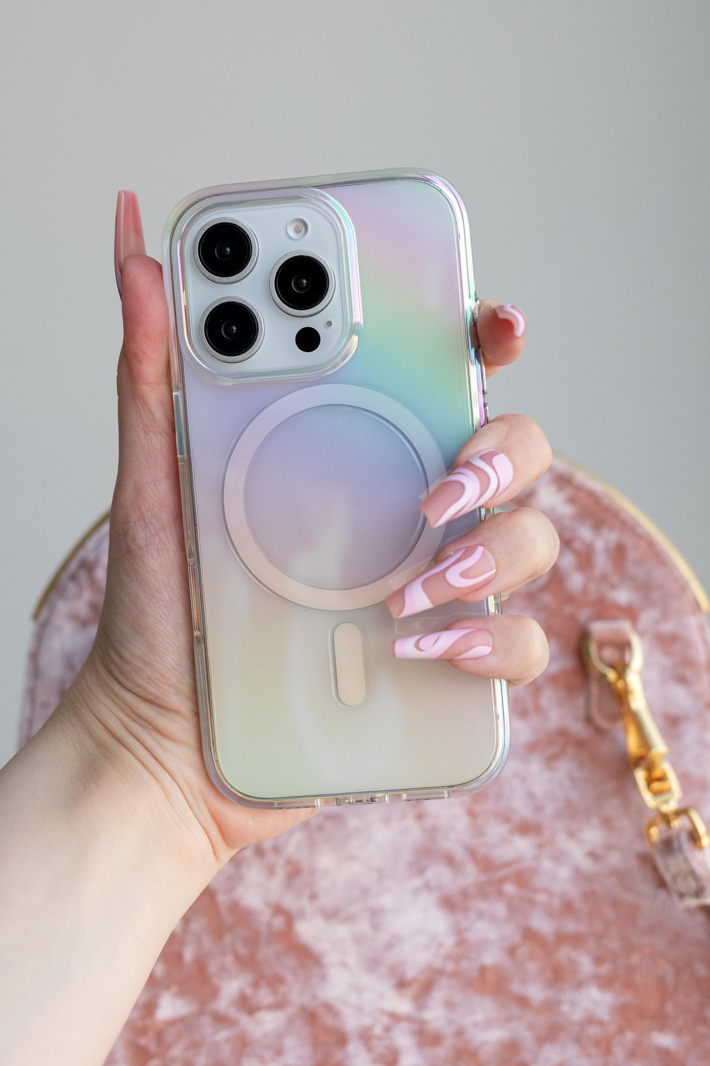 IRIS Reflect Luminous Case
