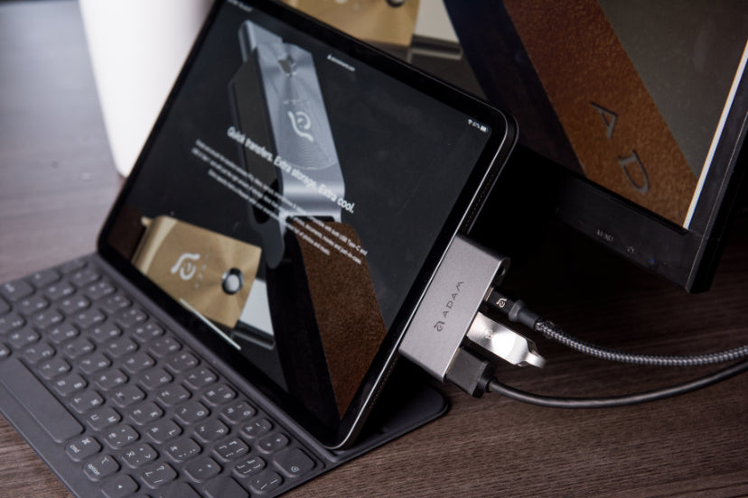 CASA Hub i4 USB-C 4-in-1 Hub