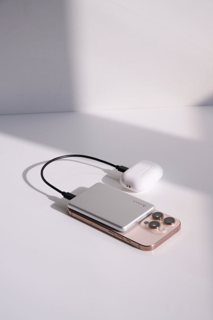 VIONTA L10 Ultra Slim Magnetic Wireless Charging Power Bank | 10000mAh