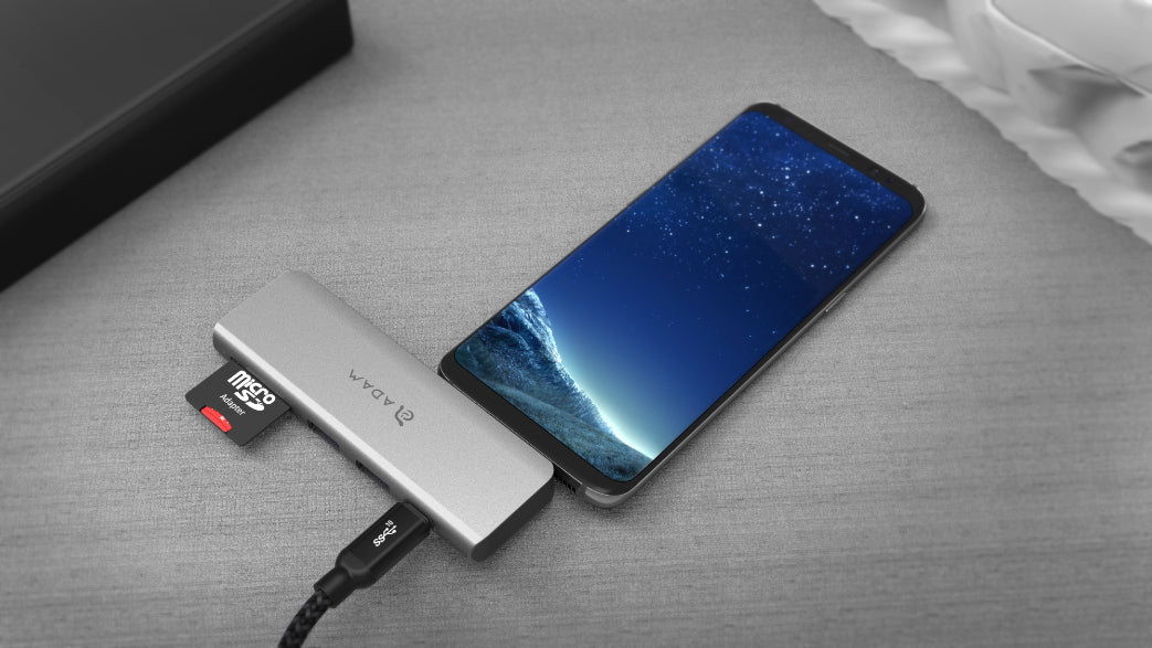 CASA Hub 5E USB-C 5-in-1 Card Reader Hub